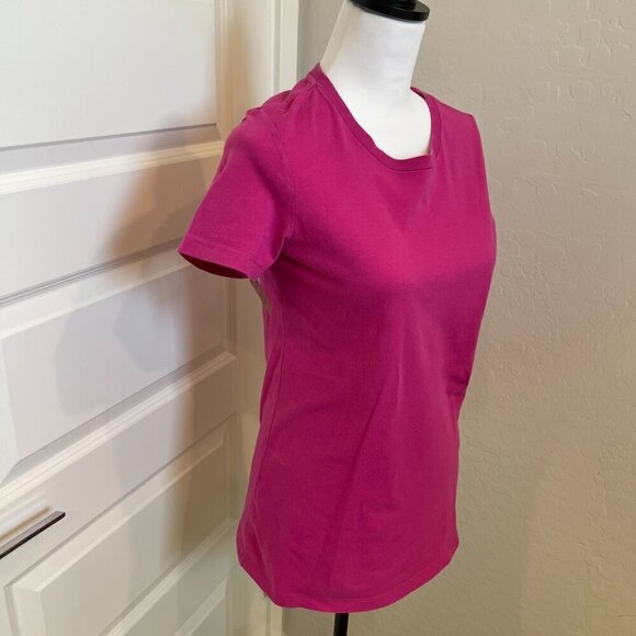 Bella + Canvas T-Shirt in Berry - Size Medium - NWOT (062) - Picture 4 of 8